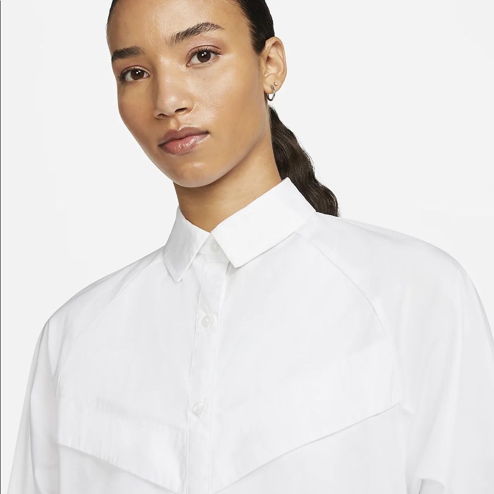 Nike - Picture 2 of 10